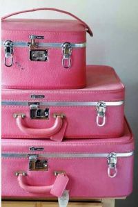 AT pink suitcase set
